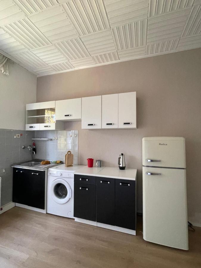 1 Schlafenzimmer 1 Whonzimmer Waschmaschine Trockner Maximum 4Personen Rheinhausen Center Appartement 1705 Duisburg Bagian luar foto